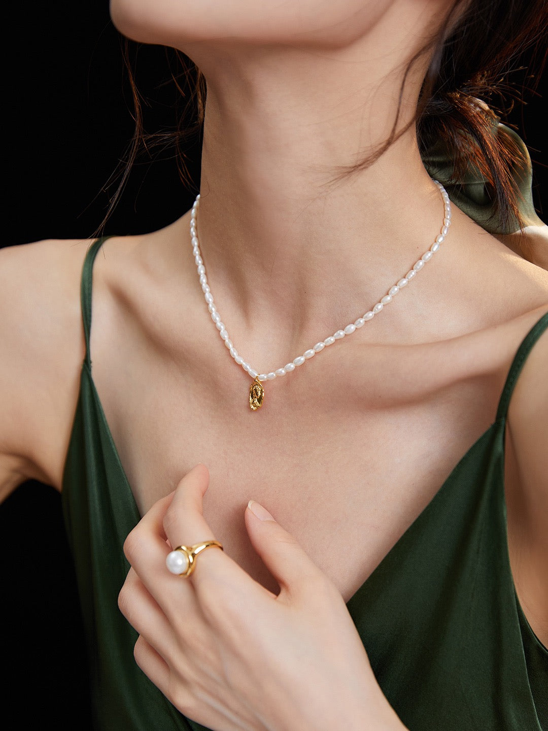 Regal Radiance Pearl Necklace