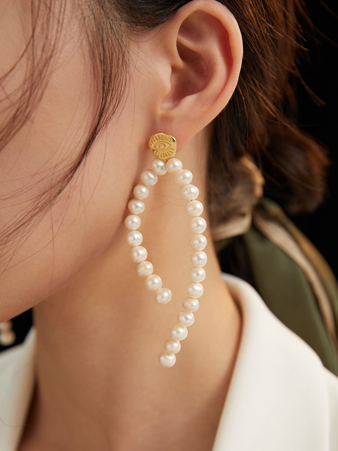 Pearl of the Sea Earrings (One Piece)